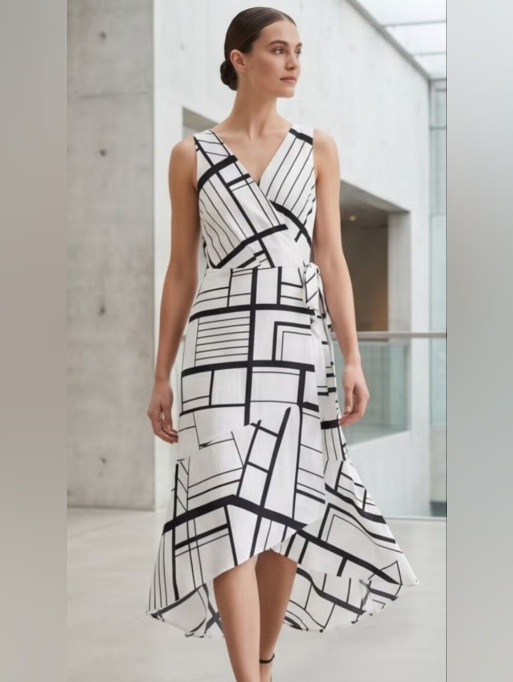 Sleeveless V-Neck Black & White Geometric Wrap Dress